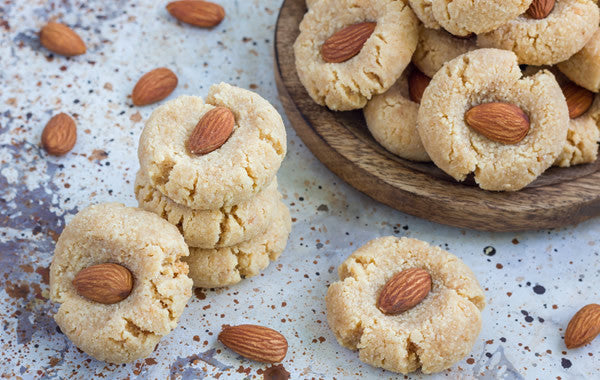 Feast On These Avocado, Almond & Chia Cookies This Christmas | Nutriseed